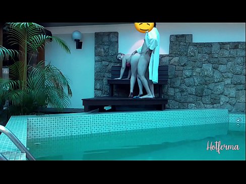 ❤️ Baas nooi bediende swembad toe, maar kon nie 'n warm weerstaan ​​nie ️❌ Porno op af.bestsexporno.ru ﹏